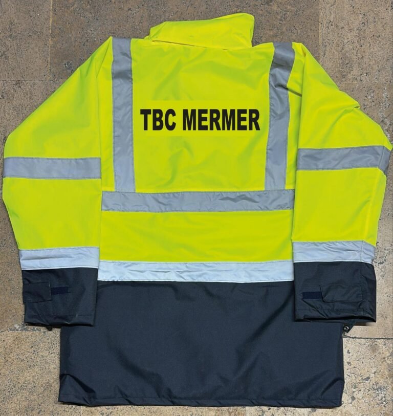 Logo baskılı reflektörlü 5+1 parka – TBC Mermer (arka (yazı baskı))