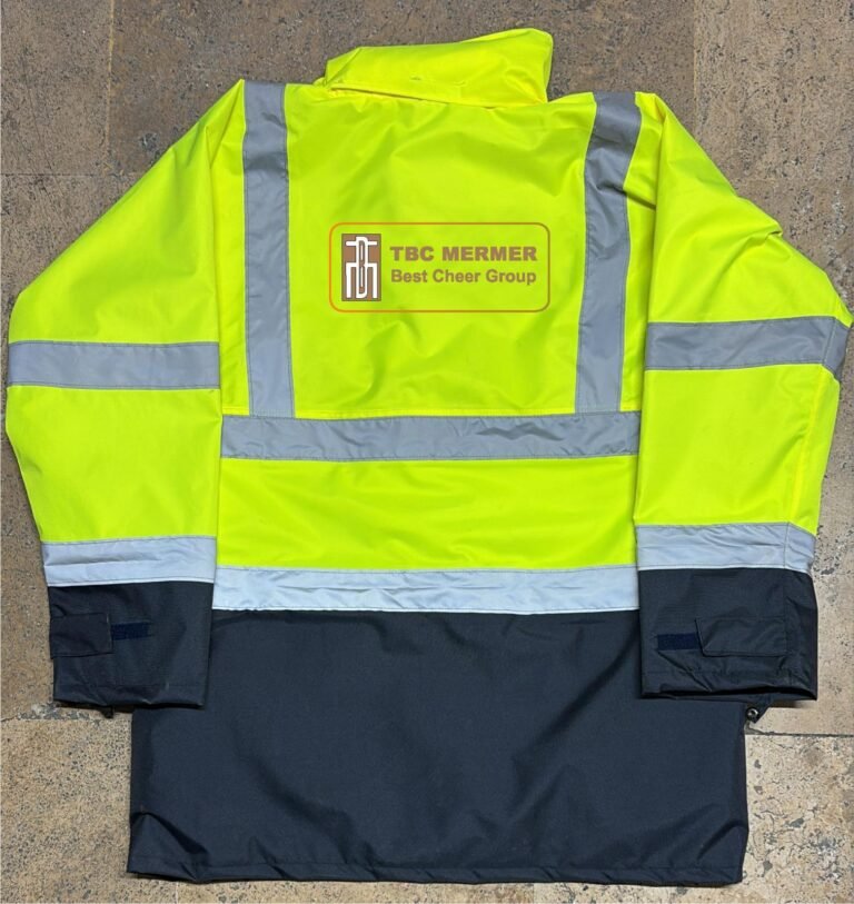 Logo baskılı reflektörlü 5+1 parka – TBC Mermer (arka)